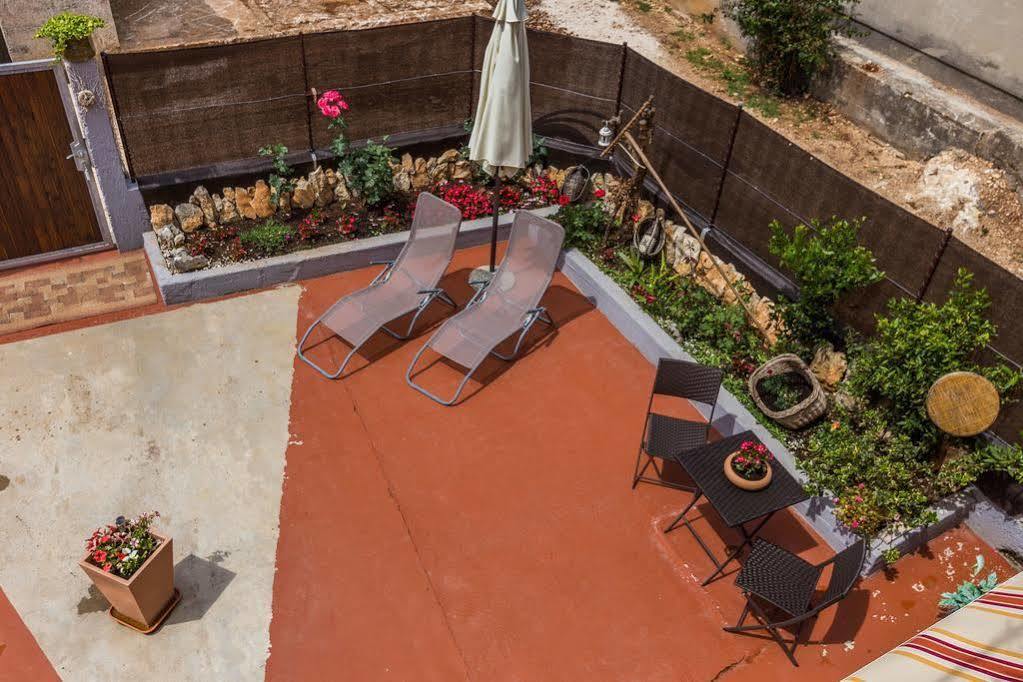 Appartamento & Hosana Zara